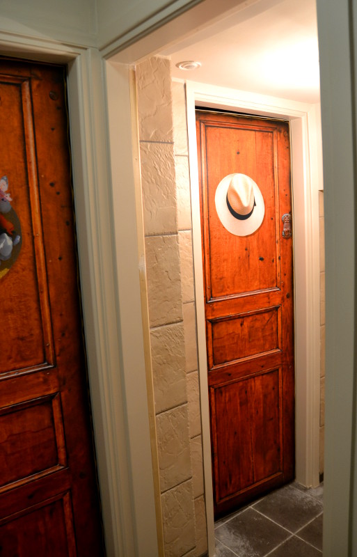 ψηφιακή εκτύπωση σε ξύλο - διακόσμηση πόρτας